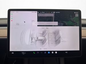 Tesla Model Y bild 19
