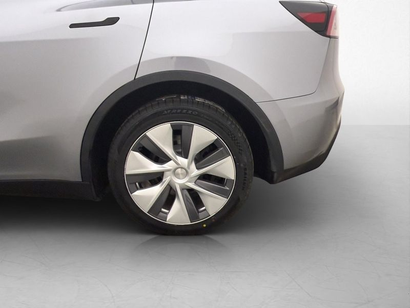 Tesla Model Y bild 31
