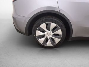 Tesla Model Y bild 28