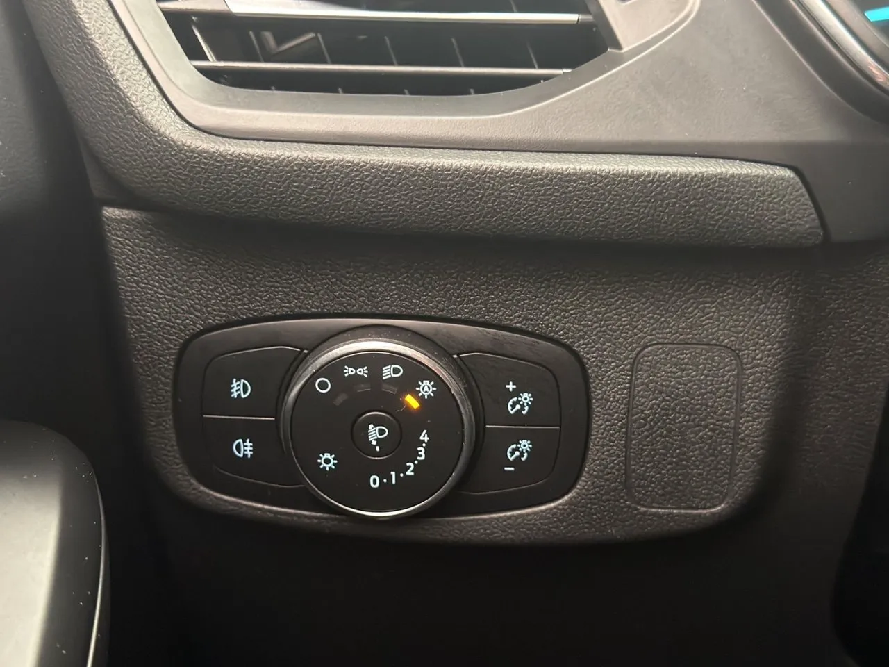 Vehicle image 29