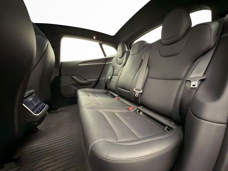 Tesla Model S bild 30