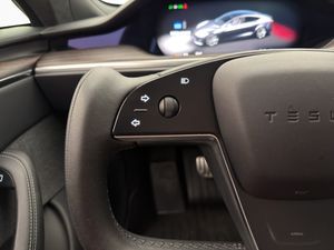 Tesla Model S bild 13
