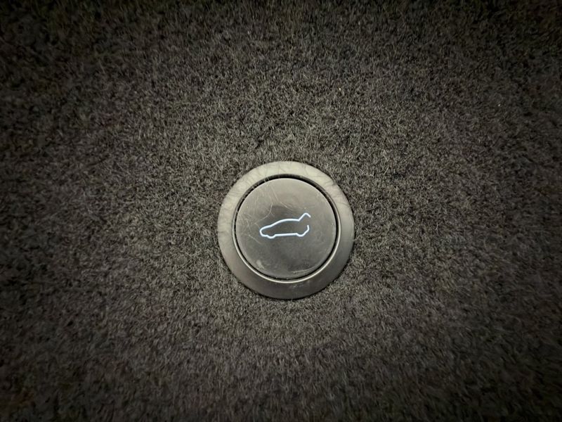 Tesla Model S bild 32