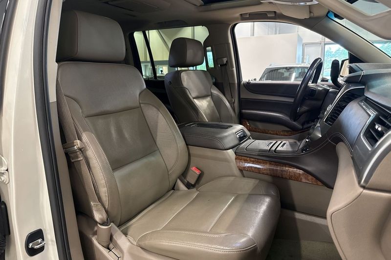Chevrolet Suburban bild 21