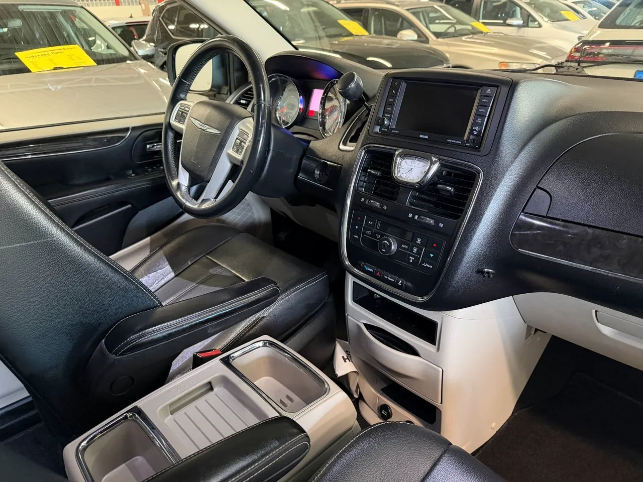 Vehicle image 19