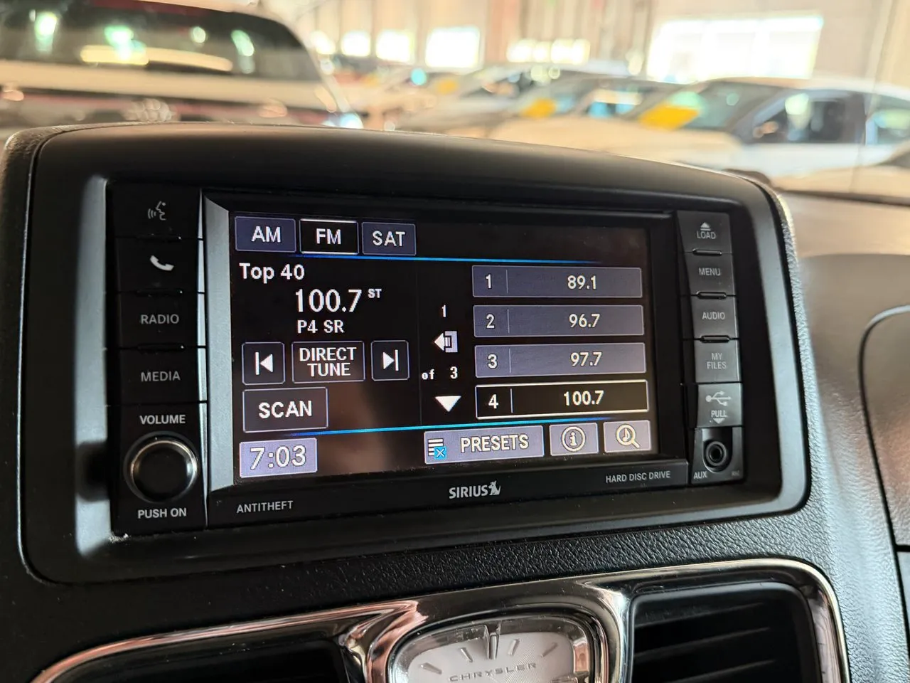 Vehicle image 28