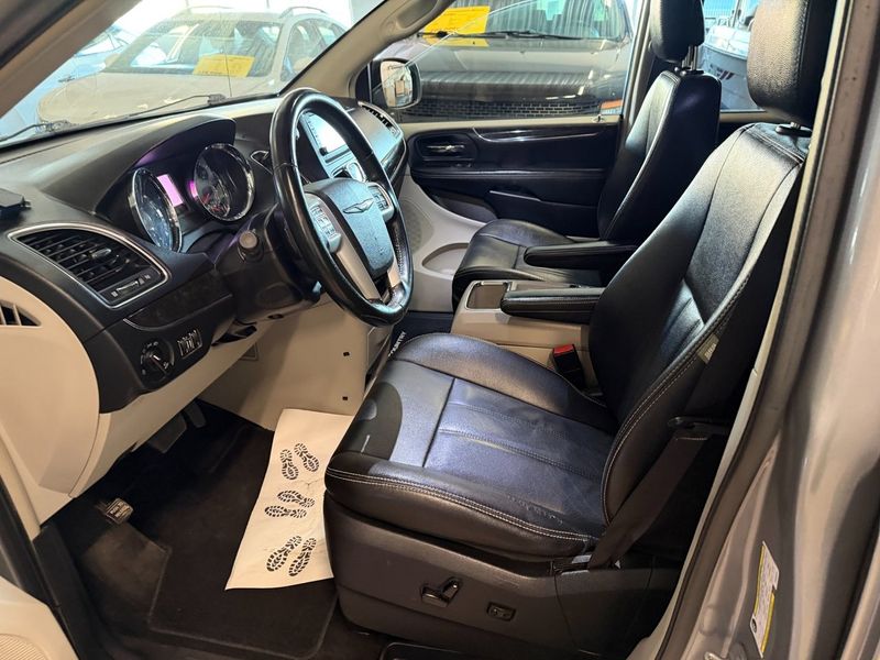 Chrysler Town & Country bild 22