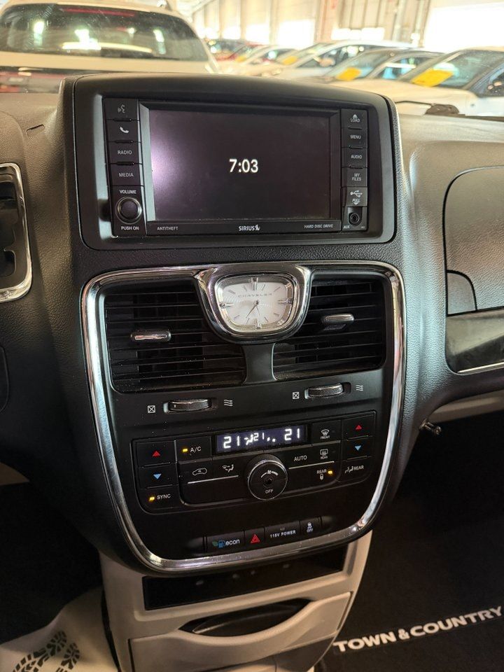 Chrysler Town & Country bild 23