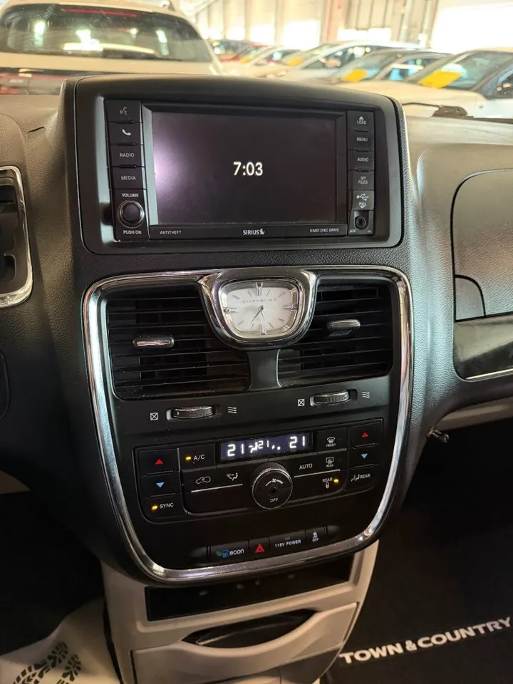 Vehicle image 22