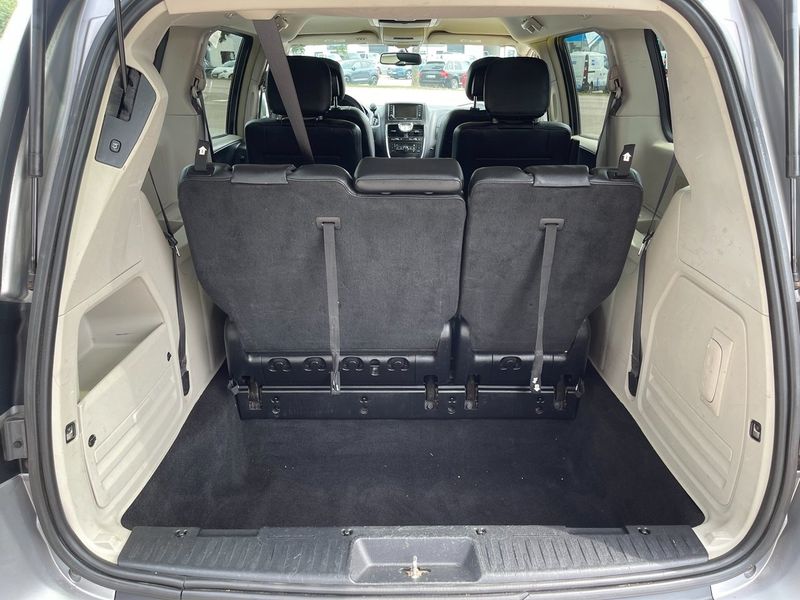 Chrysler Town & Country bild 13