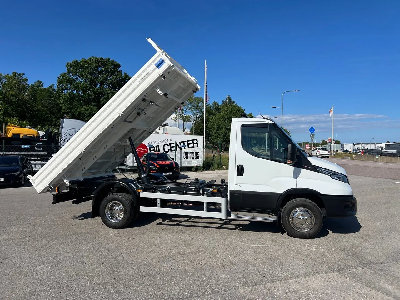 Vehicle image 31