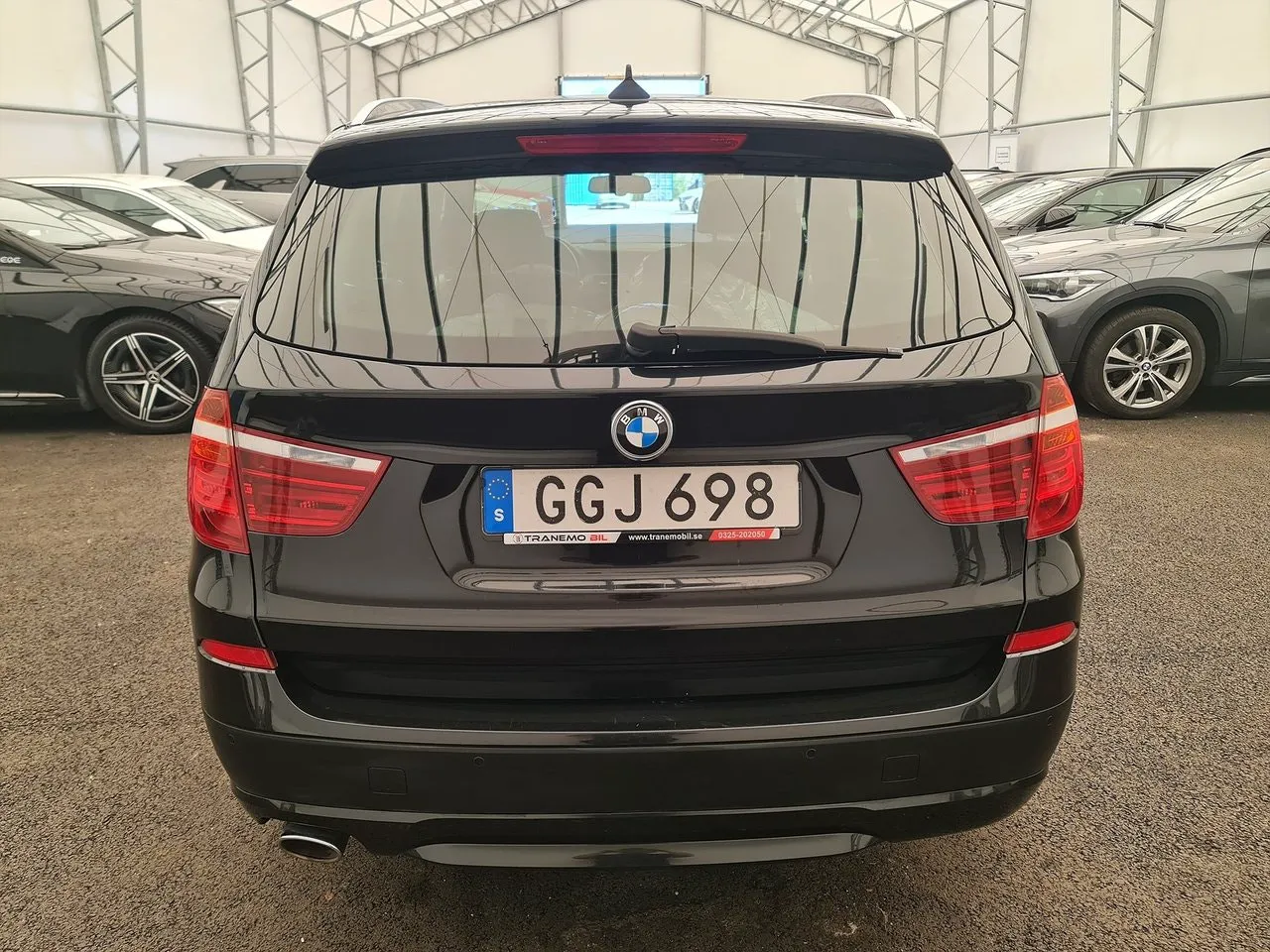 Vehicle image 5