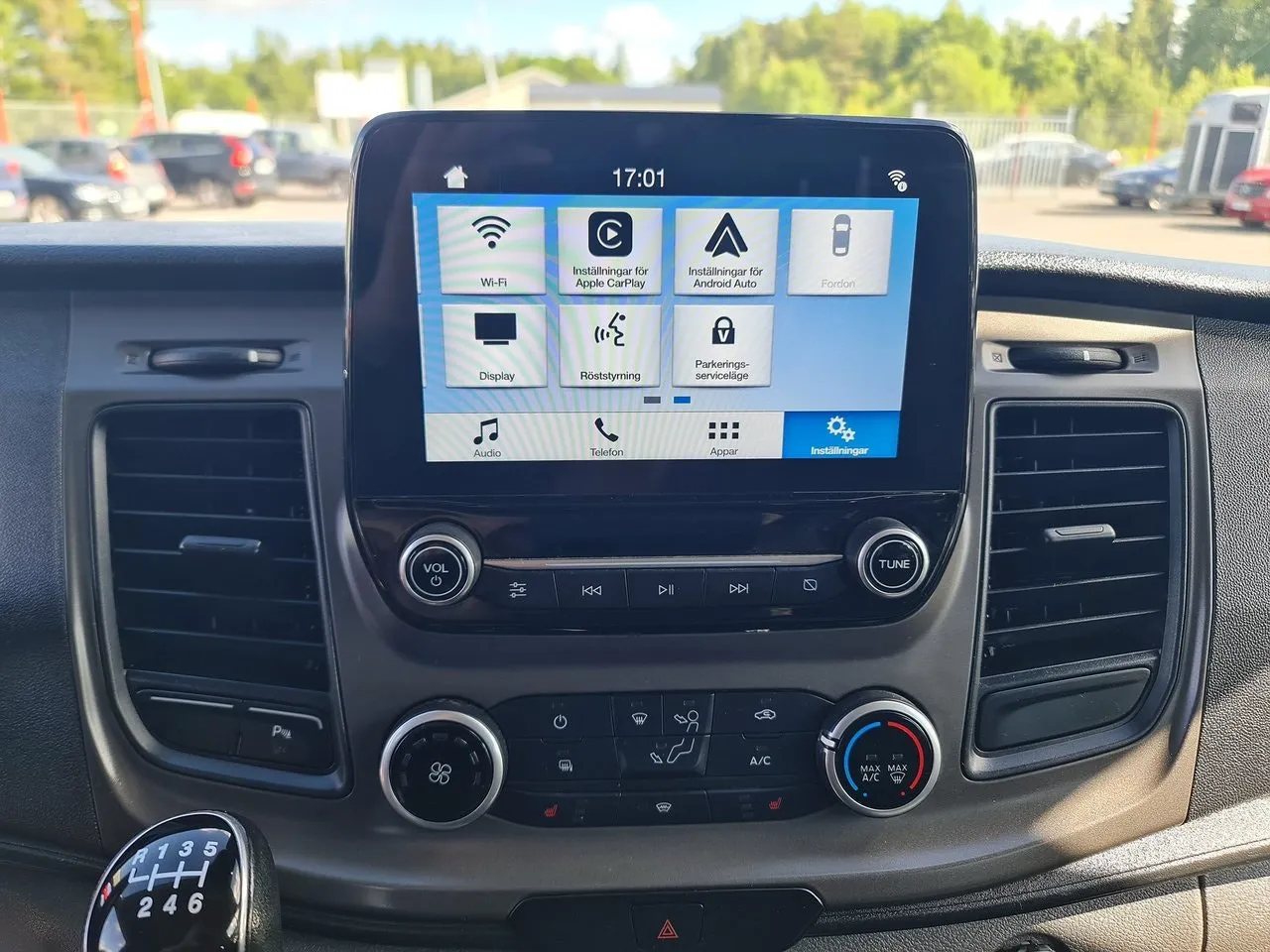 Vehicle image 21