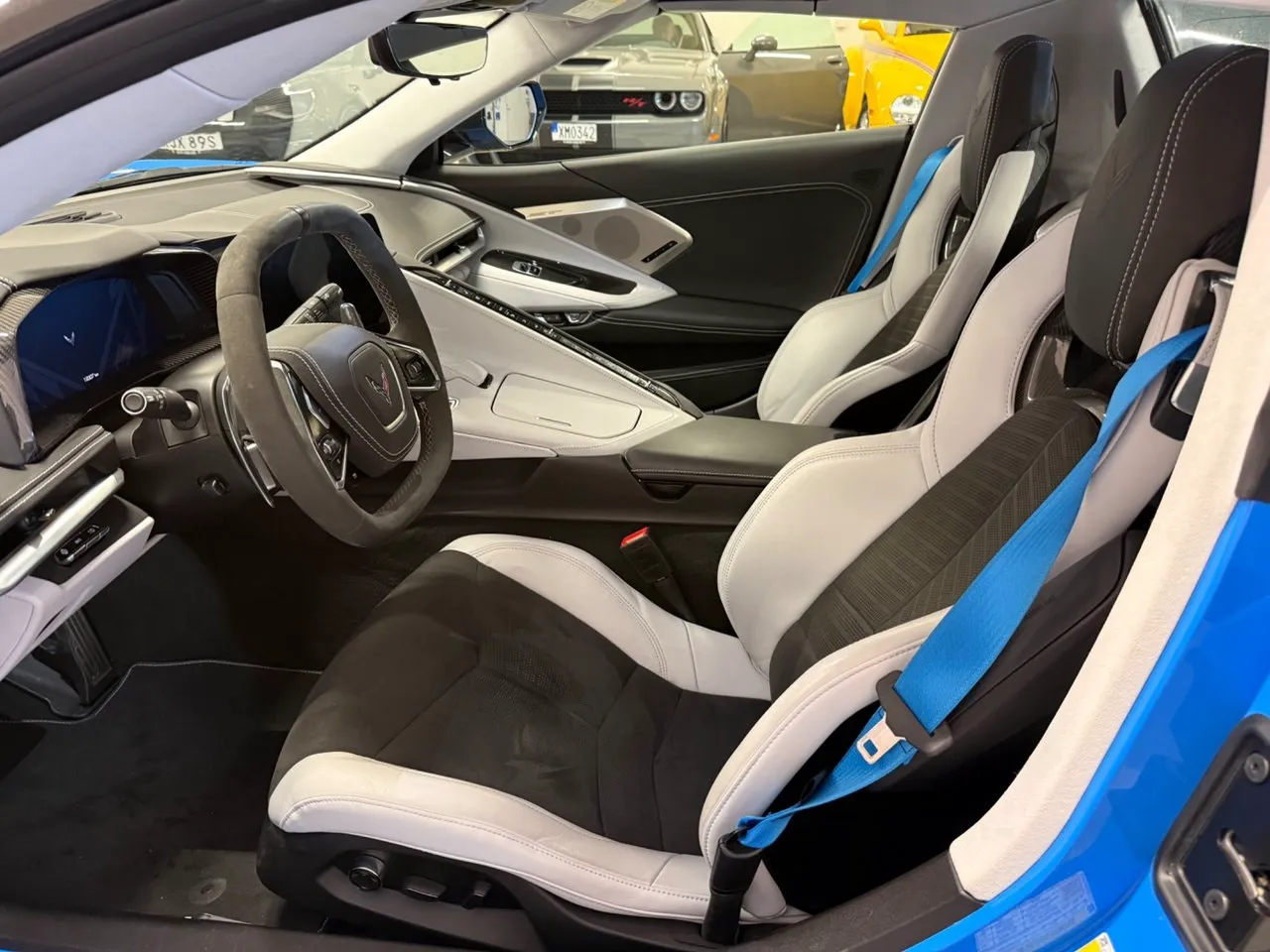 Vehicle image 21