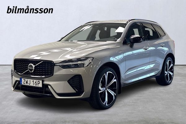 Volvo XC60 T6 Plus Dark Edition - 2025