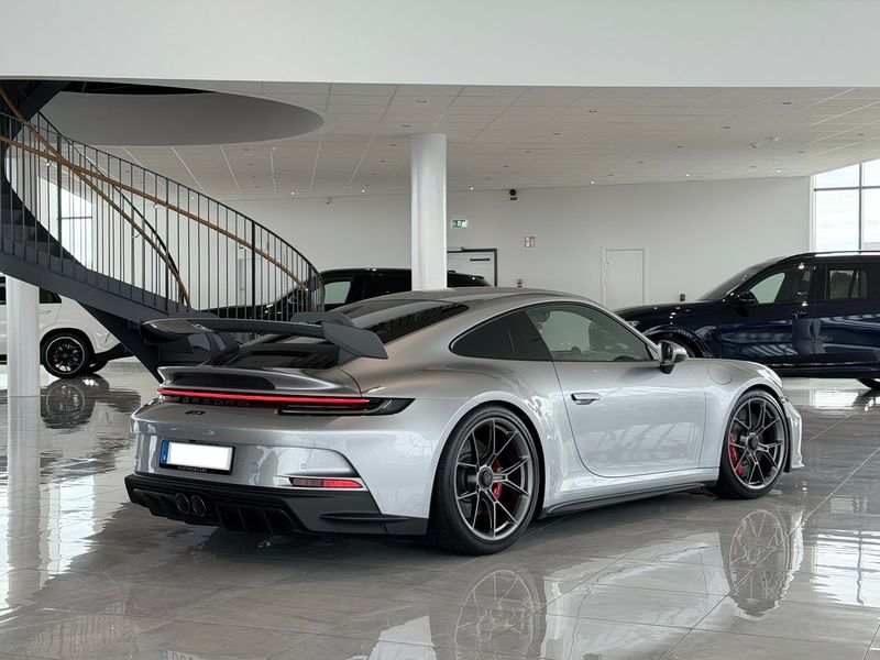 Porsche 992 bild 2