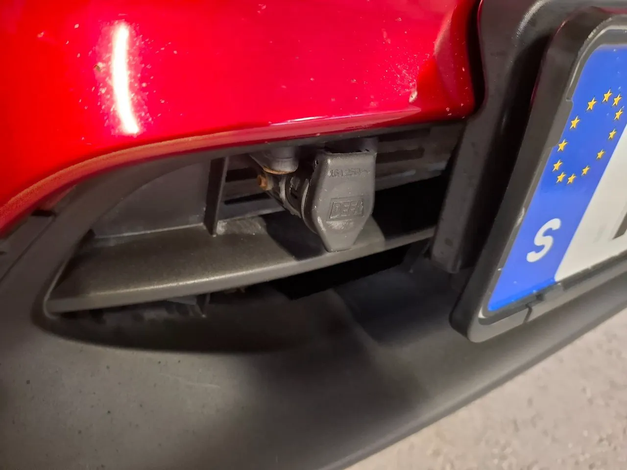 Vehicle image 14