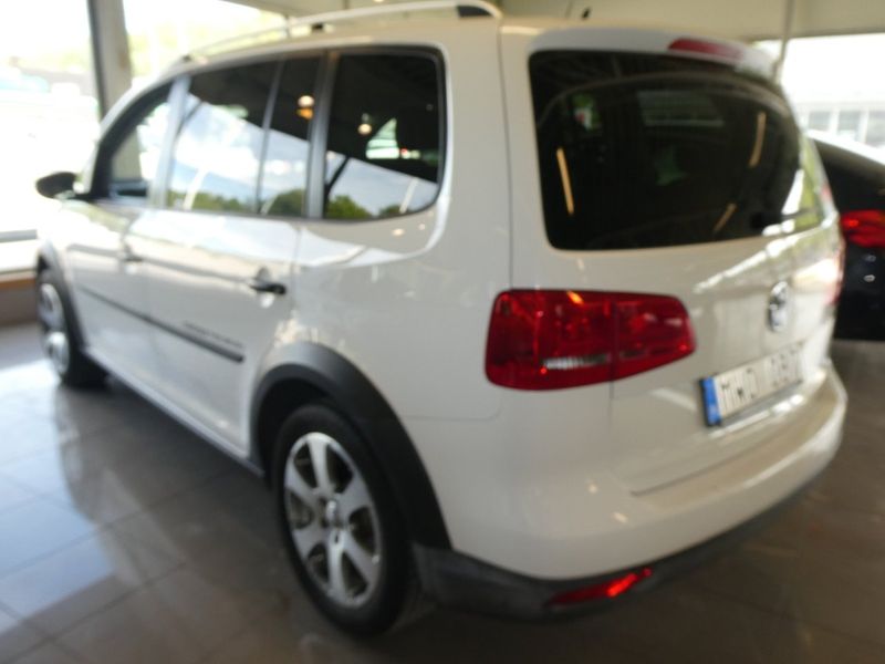 Volkswagen Touran bild 2