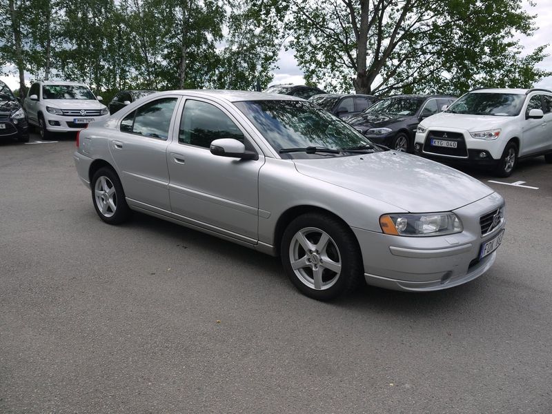 Volvo S60 bild 2