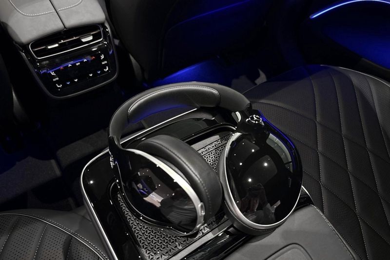 Mercedes EQS500 SUV bild 15