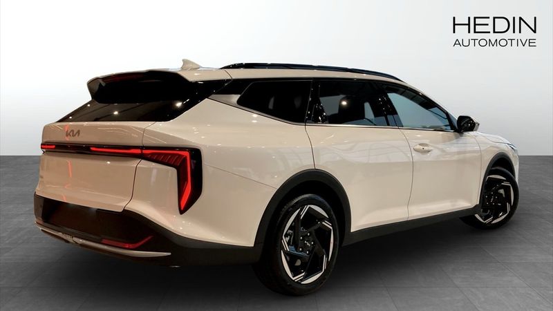 Kia K4 bild 2