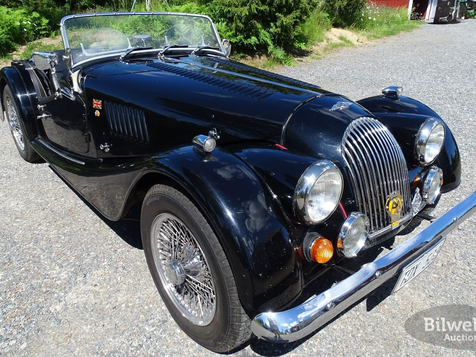 Vehicle image 14