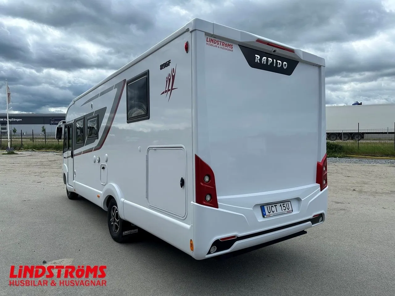 Vehicle image 21