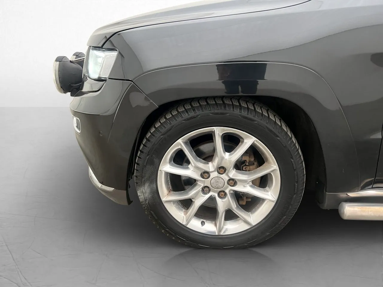 Vehicle image 18
