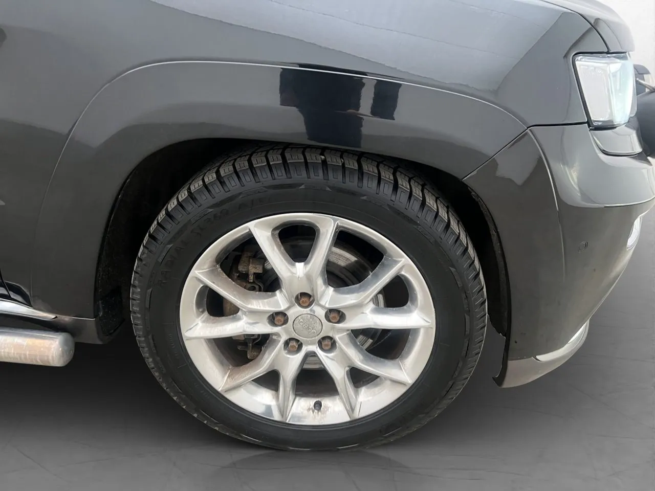Vehicle image 21