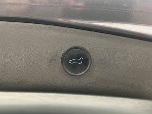 Tesla Model 3 bild 30