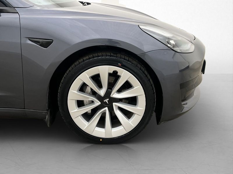 Tesla Model 3 bild 35