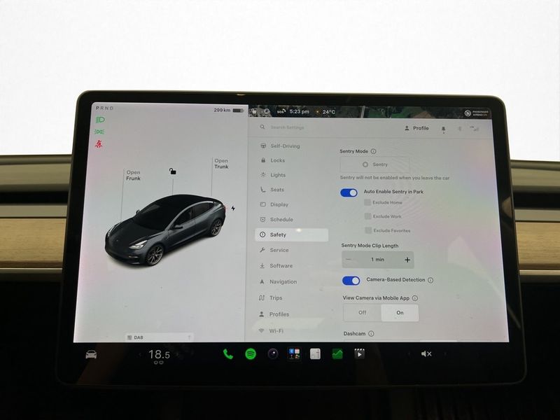 Tesla Model 3 bild 28