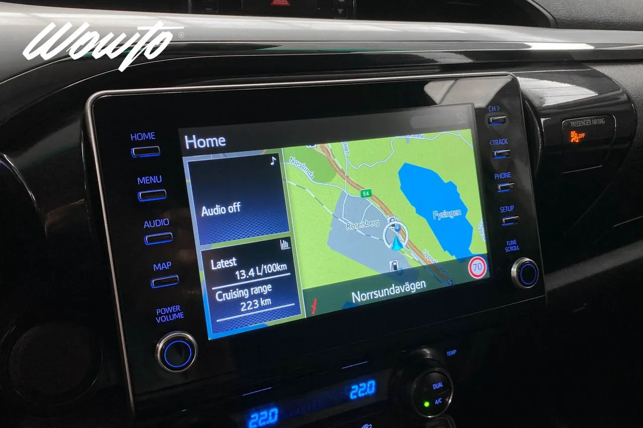 Vehicle image 15