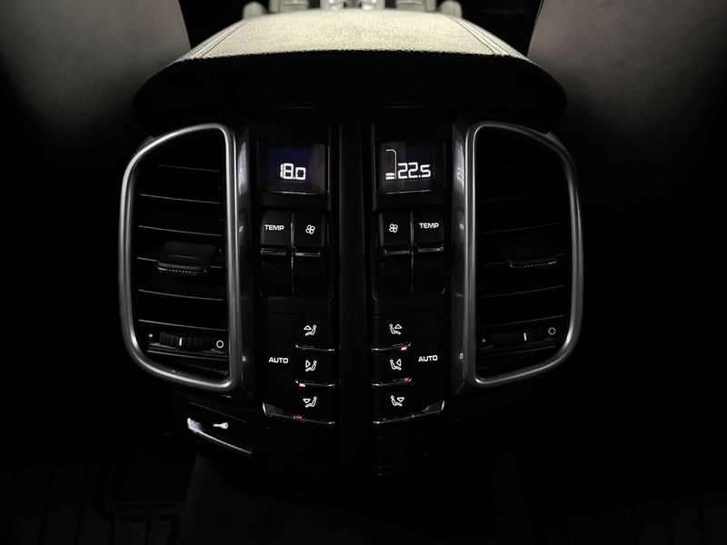Porsche Cayenne bild 17