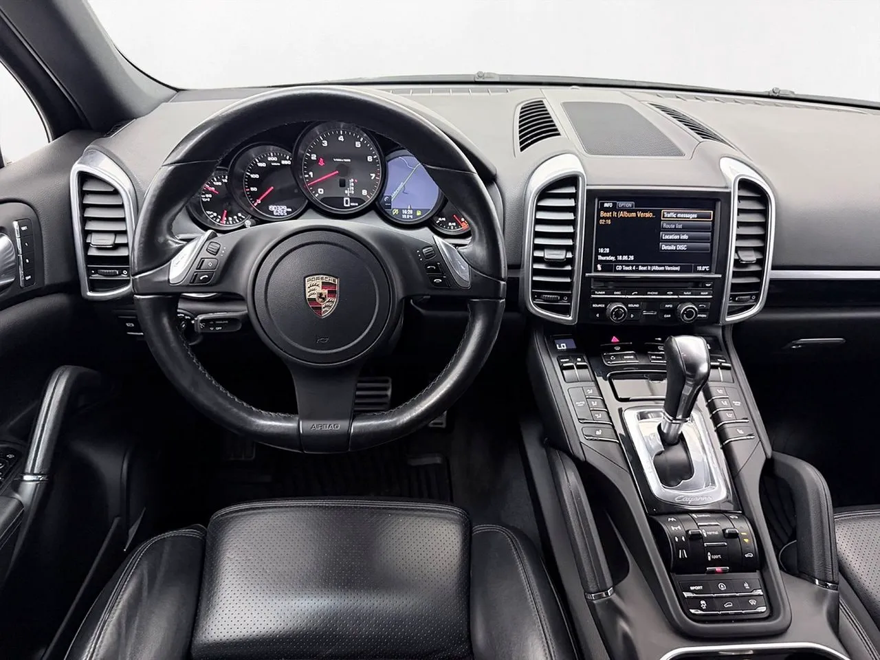 Vehicle image 18