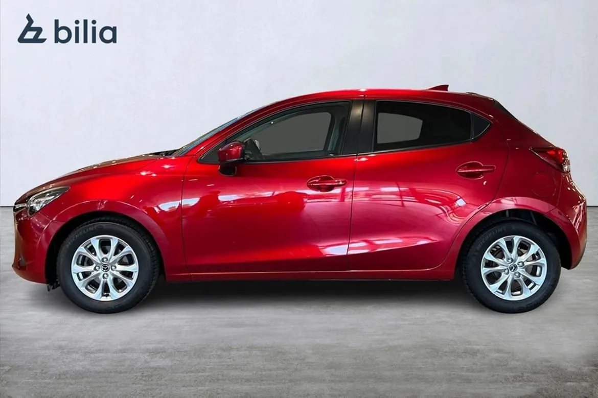 Vehicle image 6