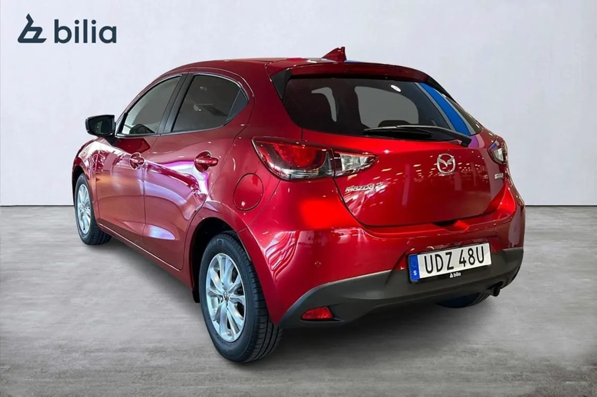 Vehicle image 7