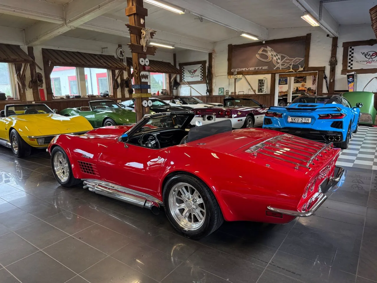Vehicle image 9
