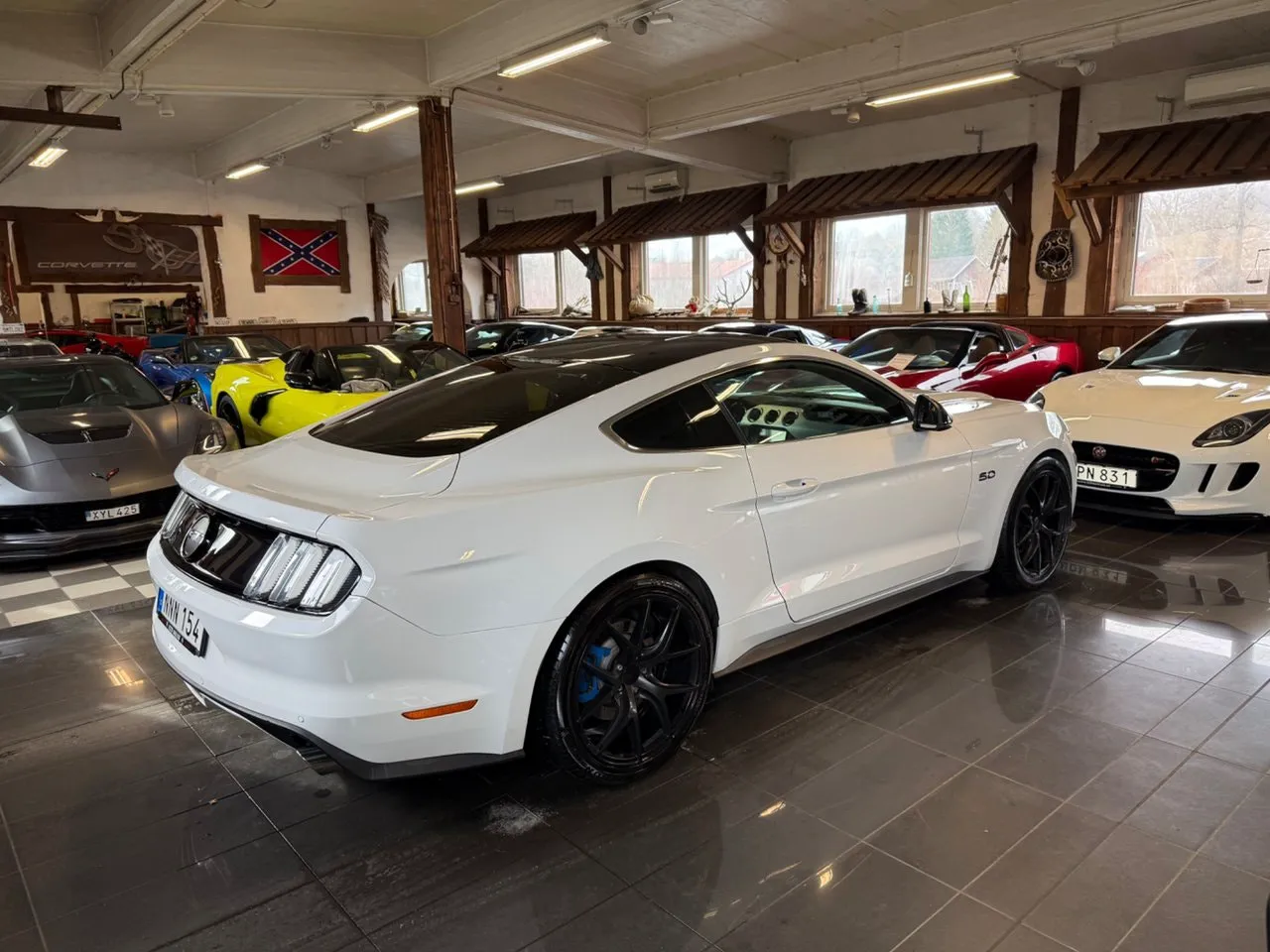 Vehicle image 8