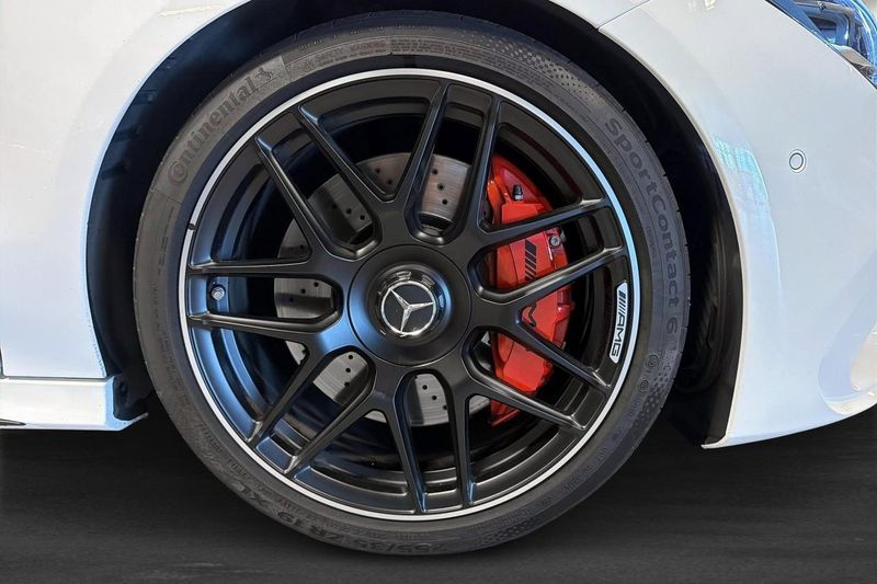 Mercedes CLA45 AMG bild 6