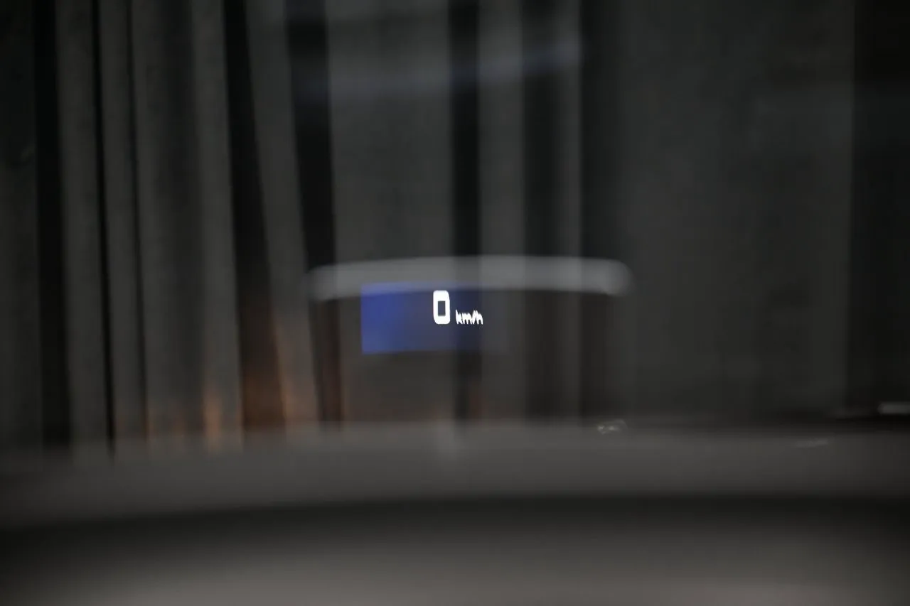 Vehicle image 34