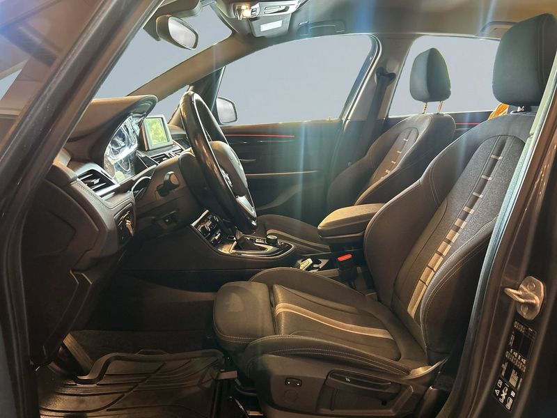 BMW 220 bild 13