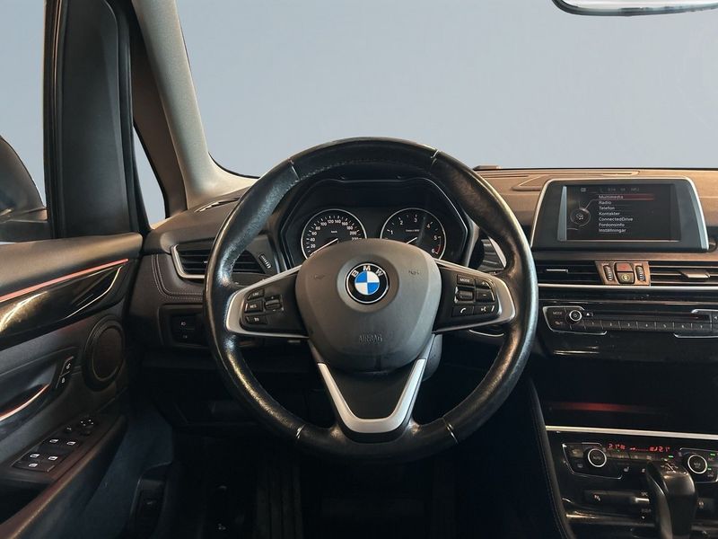 BMW 220 bild 9