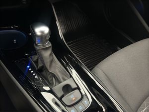 Toyota C-HR bild 26