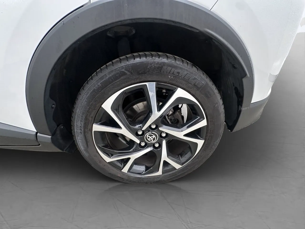 Vehicle image 31