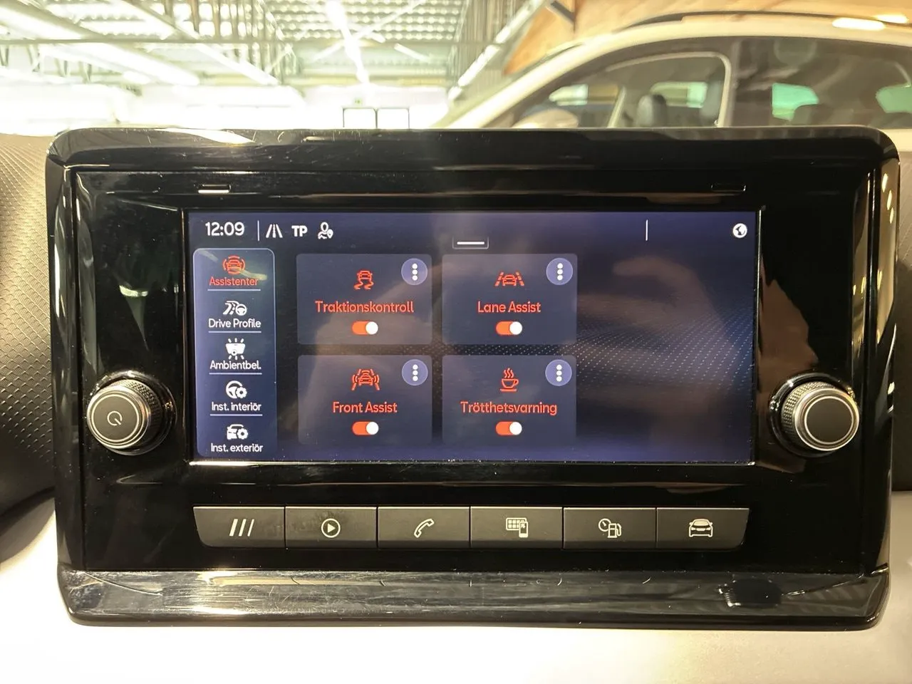 Vehicle image 20