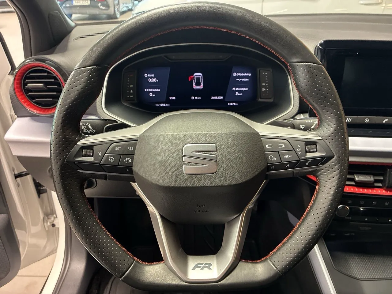 Vehicle image 14