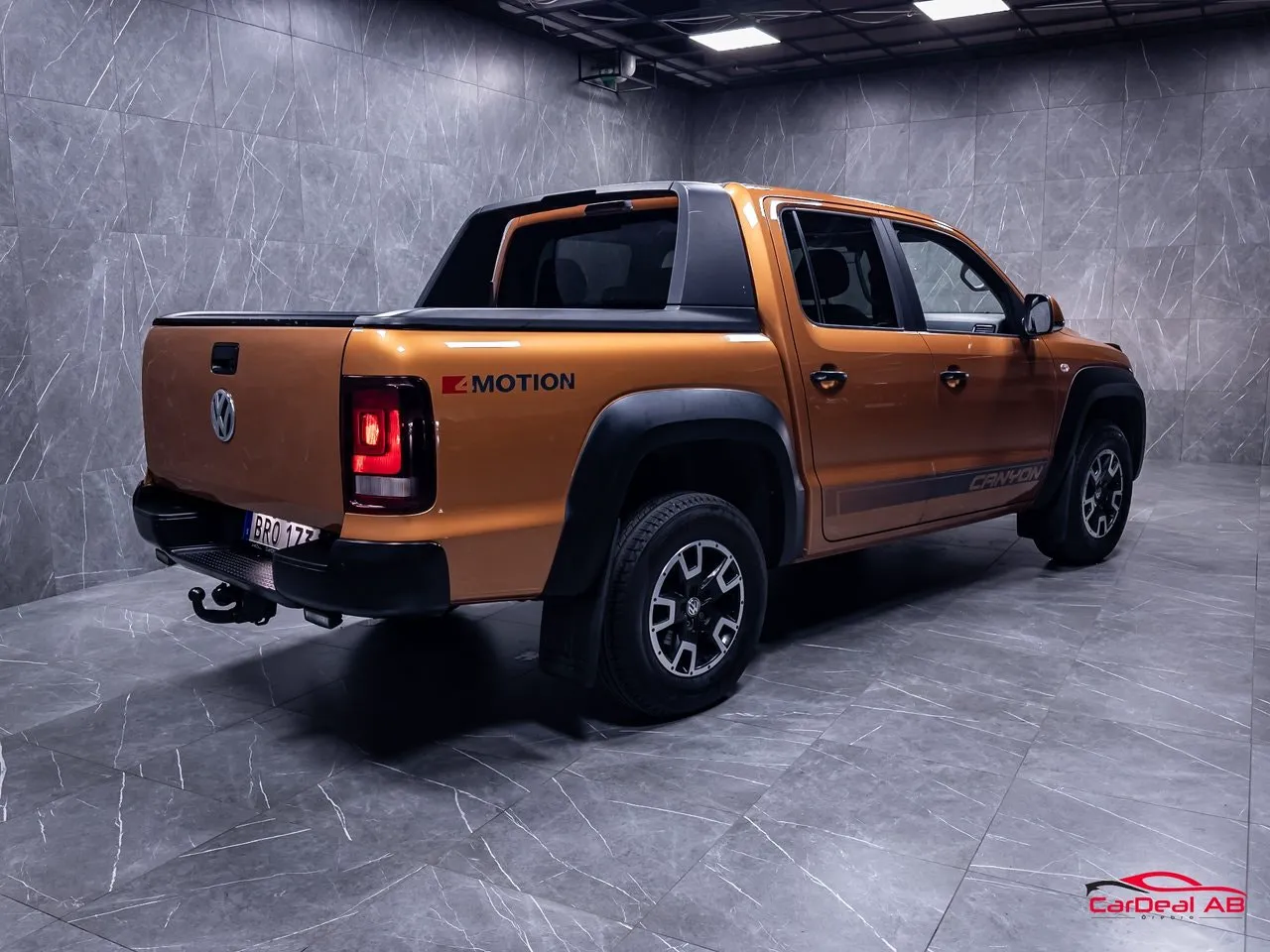 Vehicle image 6