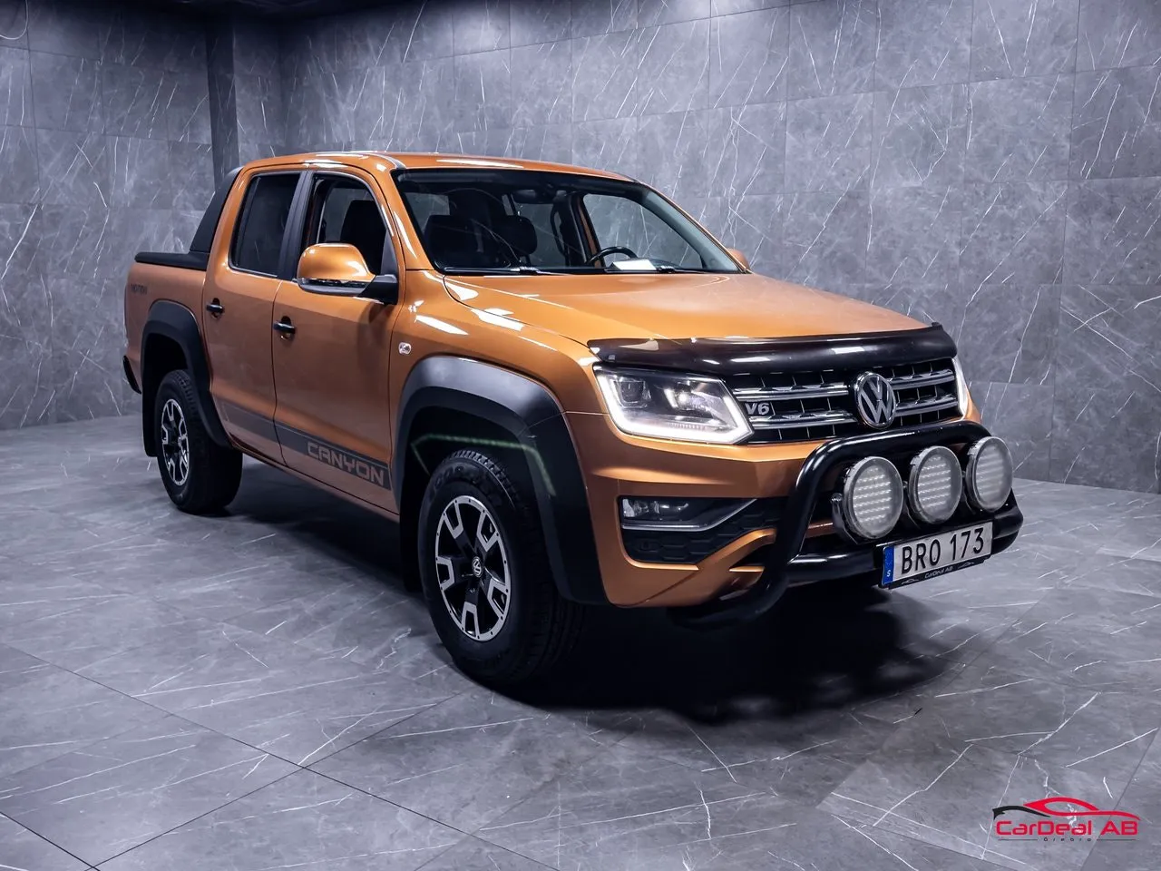 Vehicle image 8