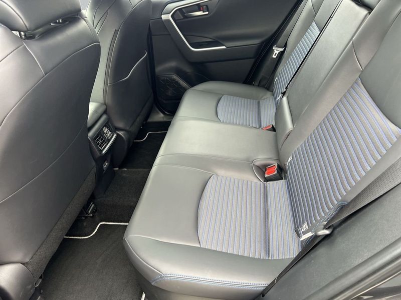 Toyota RAV4 bild 7